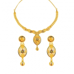 22k Yellow Gold Minakari Patterned Set of necklace and earrings